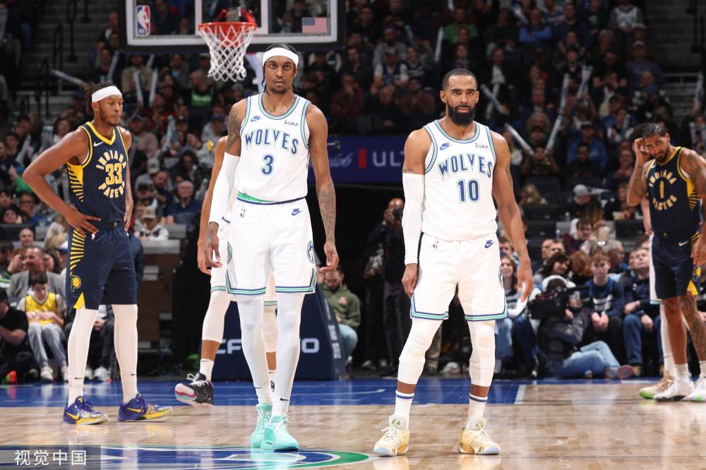 在禁區中佔 在禁區中佔